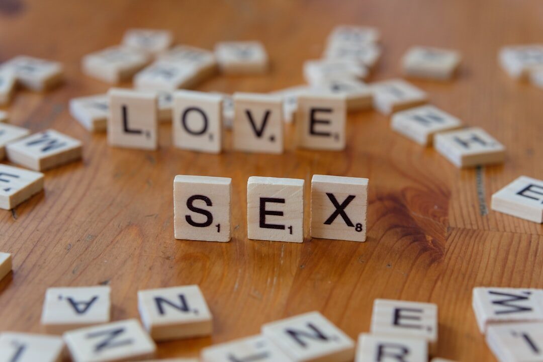 découvrez comment le feedback constructif peut transformer votre vie sexuelle en favorisant la communication, la confiance et l'intimité. apprenez des stratégies efficaces pour aborder les sujets délicats et renforcer votre relation grâce à des échanges positifs.