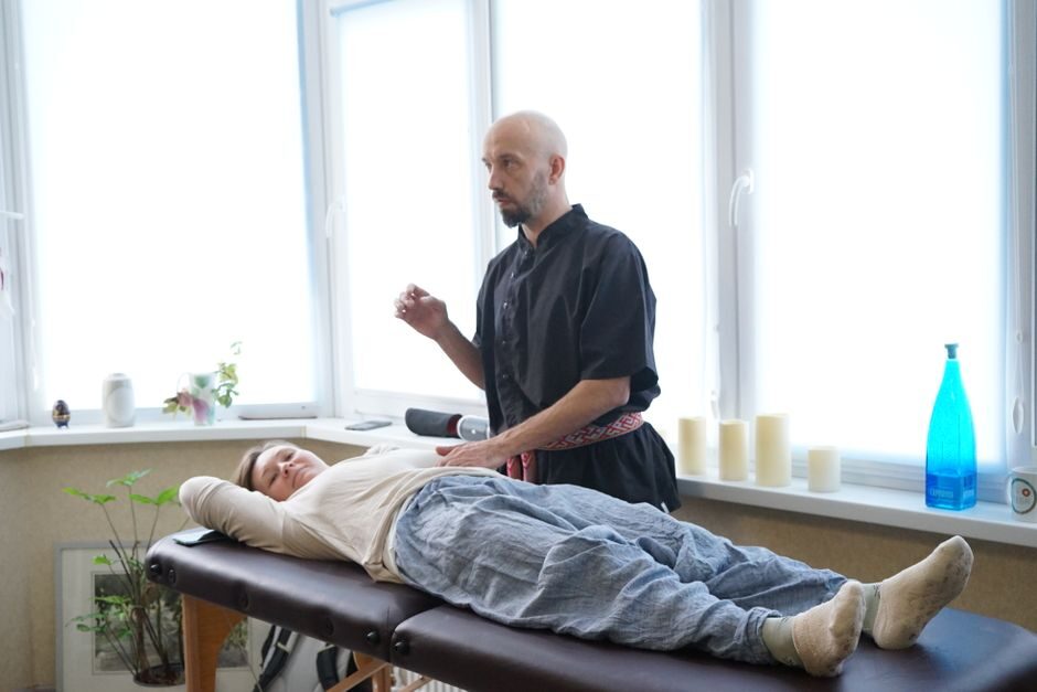 découvrez des techniques de respiration simples et efficaces pour réduire le stress sexuel. apprenez à maîtriser votre souffle pour améliorer votre intimité et votre bien-être général.